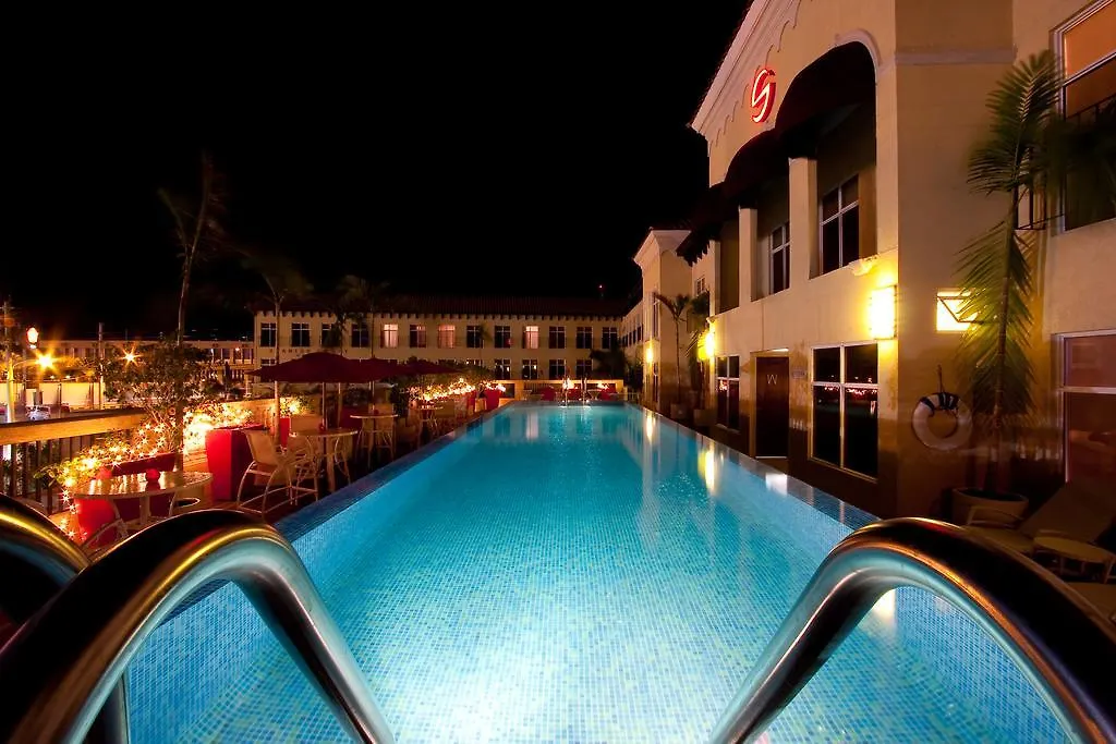 *****  S Hotel Kingston Jamaica
